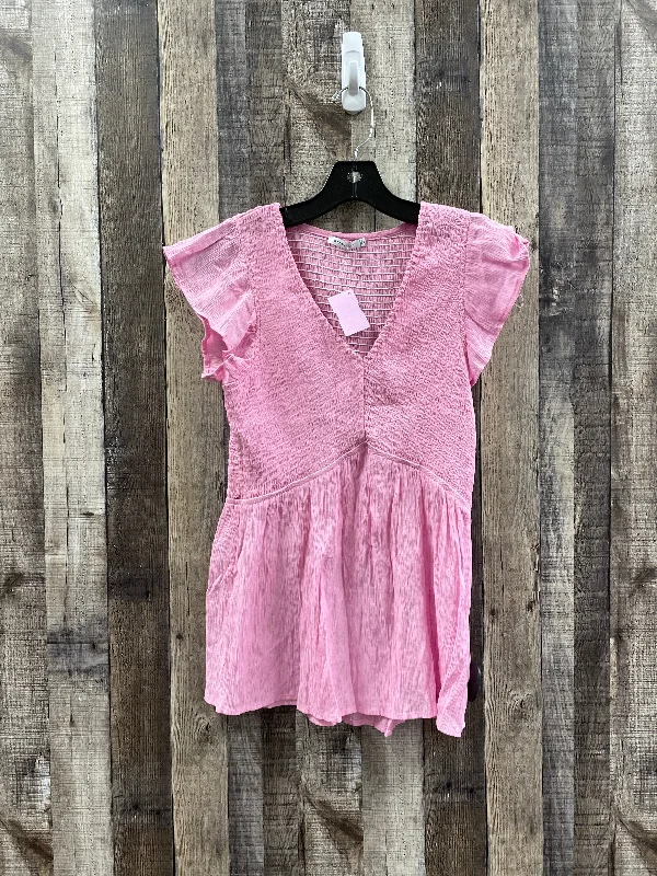 women's tops for those who want to add a personal touch to their wardrobe with unique and one-of-a-kind piecesPink Top Sleeveless Staccato, Size M