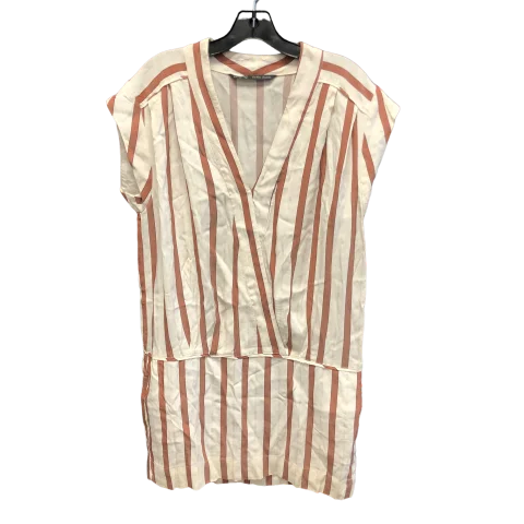 women's tops for those who want to wear pieces that are both comfortable and stylishStriped Pattern Top Sleeveless Zara, Size Xl