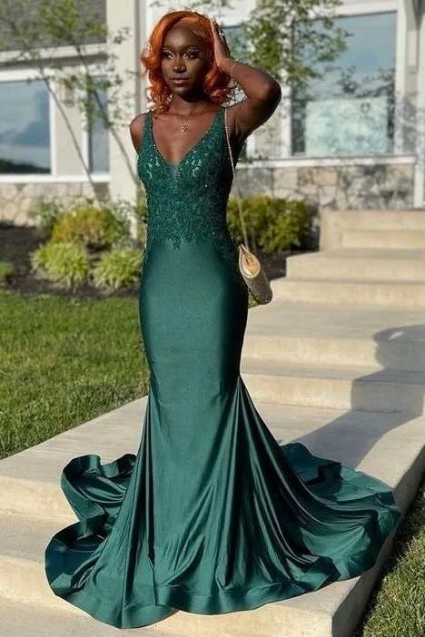 satin prom dressesGreen Lace V-Neck Trumpet Long Prom Dress